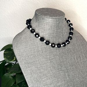 Vintage Style Black and White Beaded Necklace